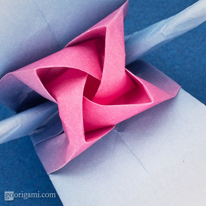 Origami Tsuru Rose by Satoshi Kamiya Go Origami